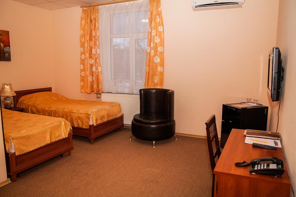 Gubernia Hotel Харков Екстериор снимка
